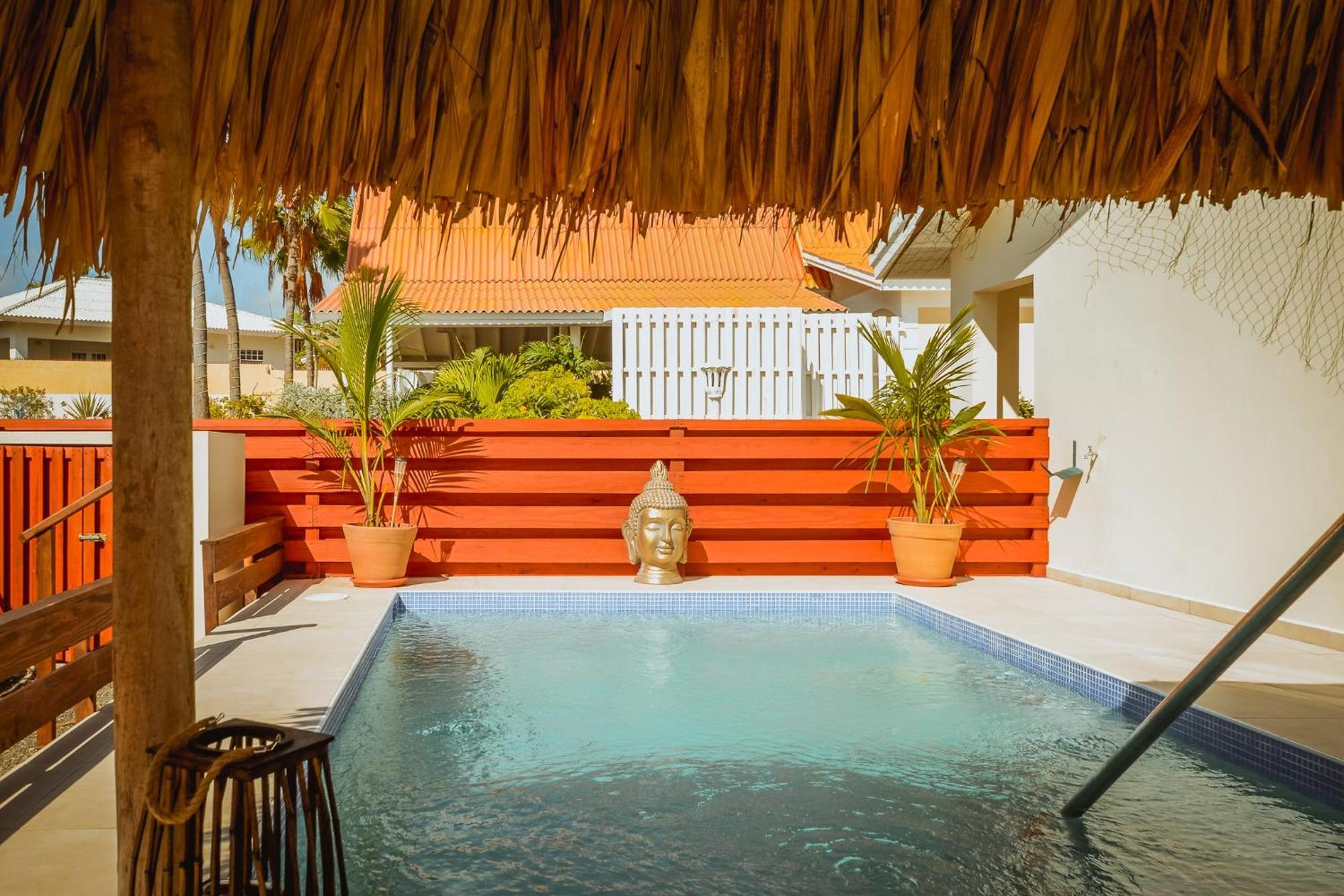 Santa Catharina Resort - Casa Samson Виллемстад Экстерьер фото